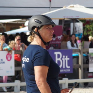 e-quine.com T-shirt vrouwenmodel (V-hals)